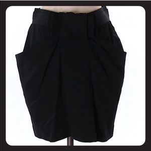 BcbgMaxAzria skirt. mid thigh length with pocket